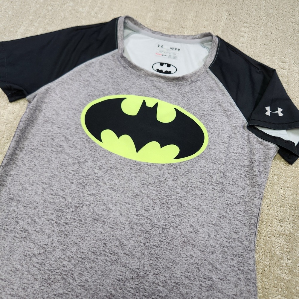 Under Armour Shirt Women Medium Alter Ego Batman DC Comics Athleisure‎ Training